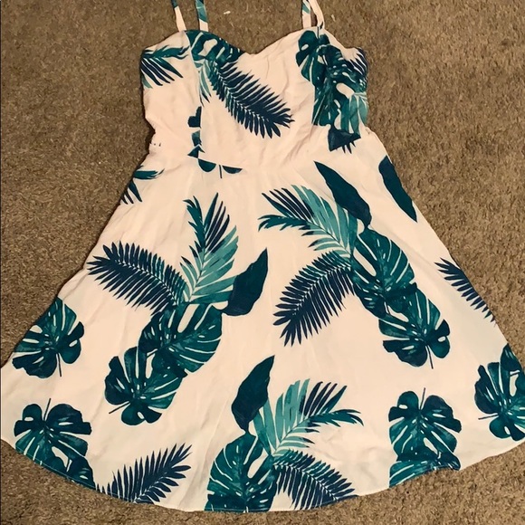 Old navy summer dress - Picture 1 of 3